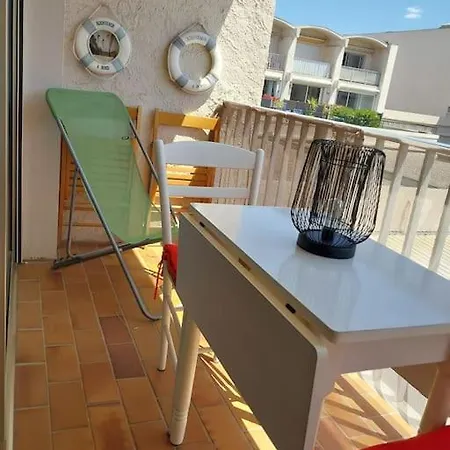 Апартаменты Au Calme A 2min Parking Balcon Wifi Clim! *