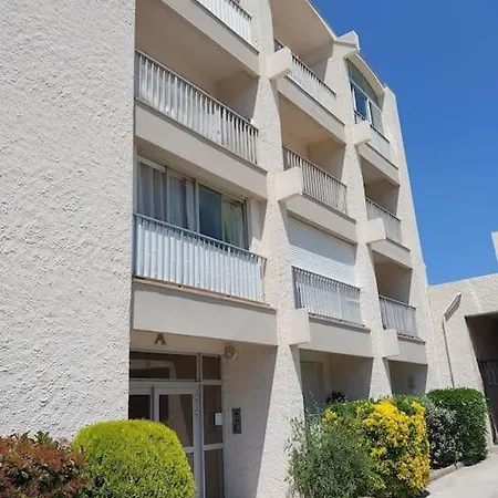 Apartment Au Calme A 2min Parking Balcon Wifi Clim!