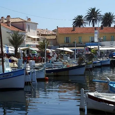 Au Calme A 2min Parking Balcon Wifi Clim! Apartment