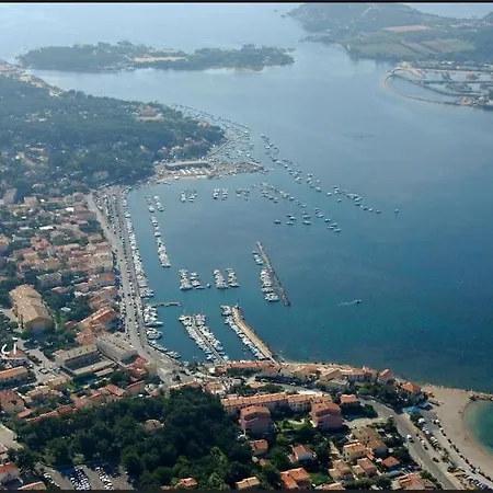 Au Calme A 2min Parking Balcon Wifi Clim!