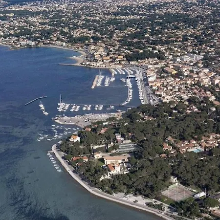 Apartment Au Calme A 2min Parking Balcon Wifi Clim! Six-Fours-les-Plages