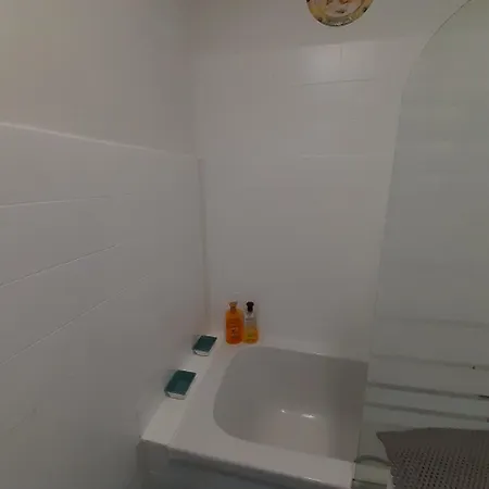 Au Calme A 2min Parking Balcon Wifi Clim! Apartman *